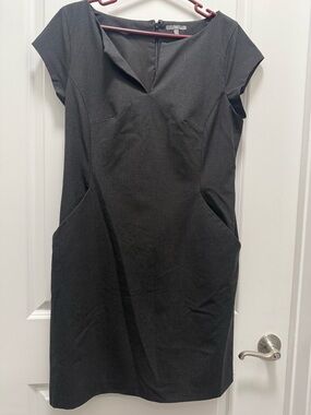 Gap Classic Black Cap-Sleeve Business Casual Sheath Dress